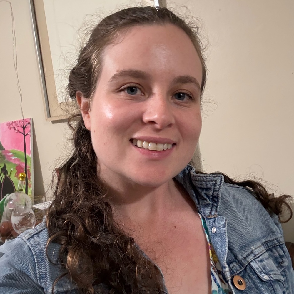 Meet your Posher, Leah